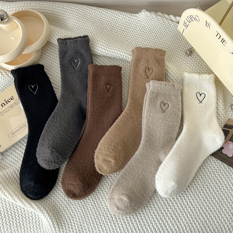 

6 Pairs Heart Pattern Girl's Autumn Winter Mid Calf Crew Socks, Breathable Comfy Casual Sports Socks