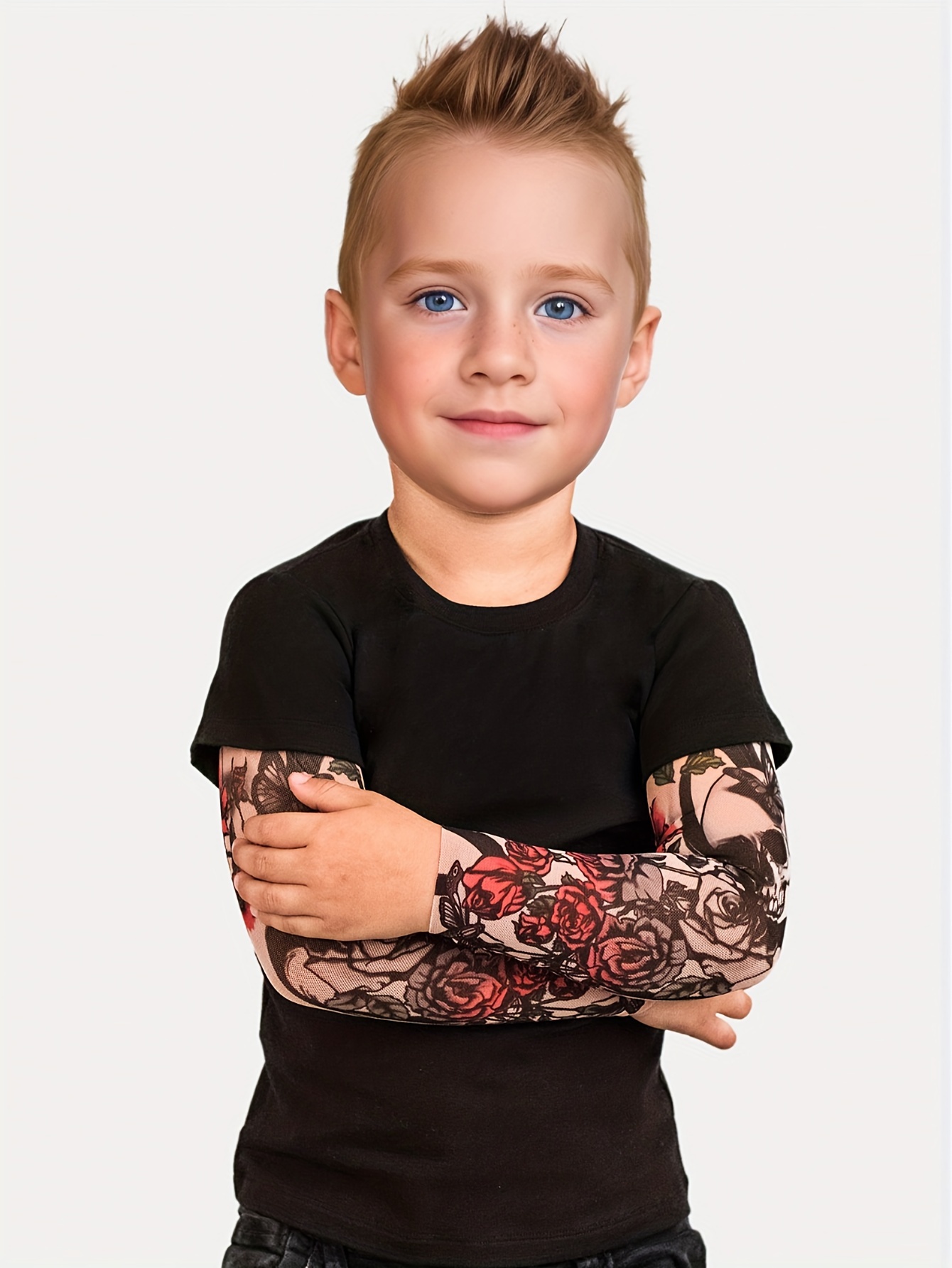 Camisa con mangas de tatuaje para niños