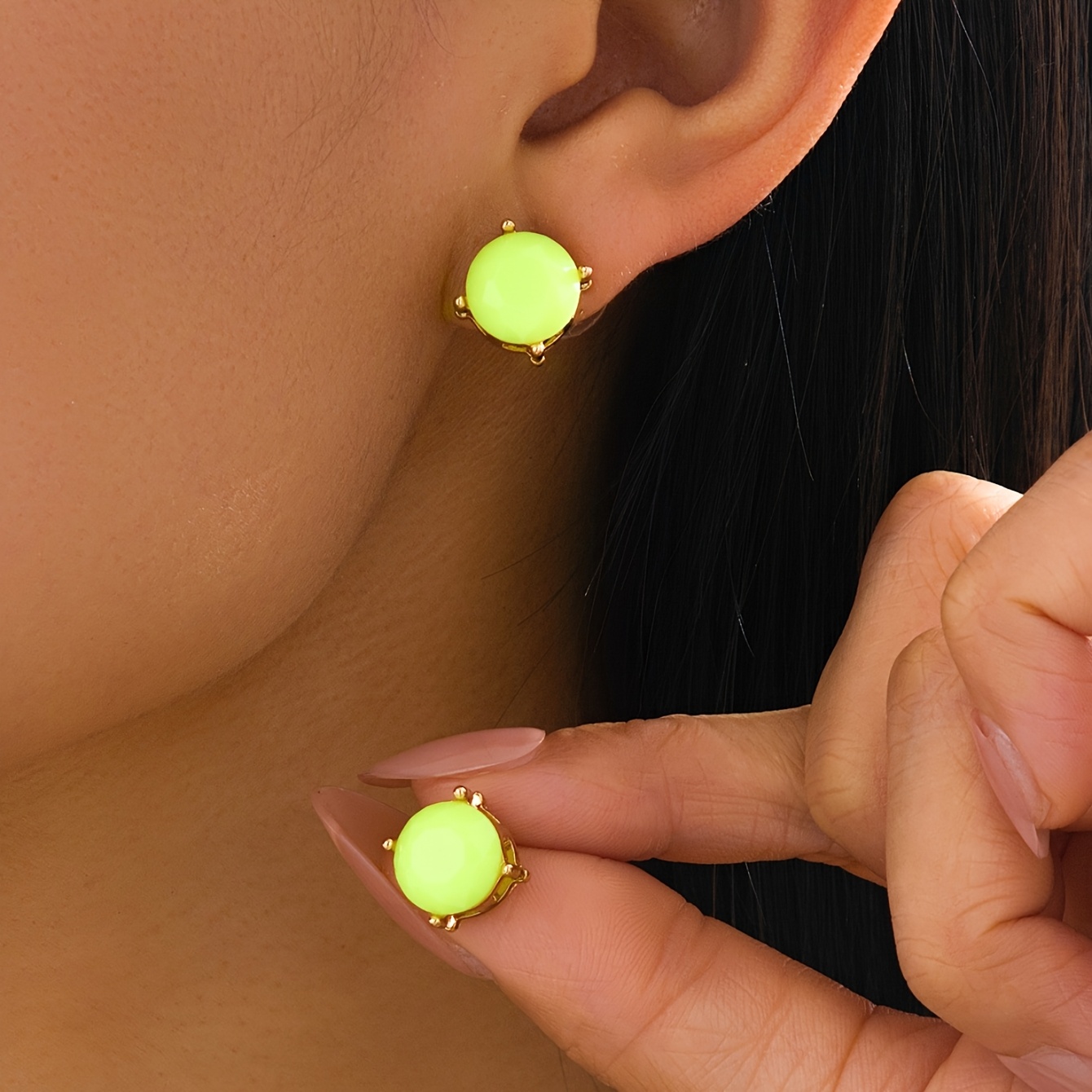 TEMU 1 par de pendientes de tachuelas de moda, dulces y coloridos, y elegantes, multicolor, estilo Instagram, accesorios de oreja versátiles,