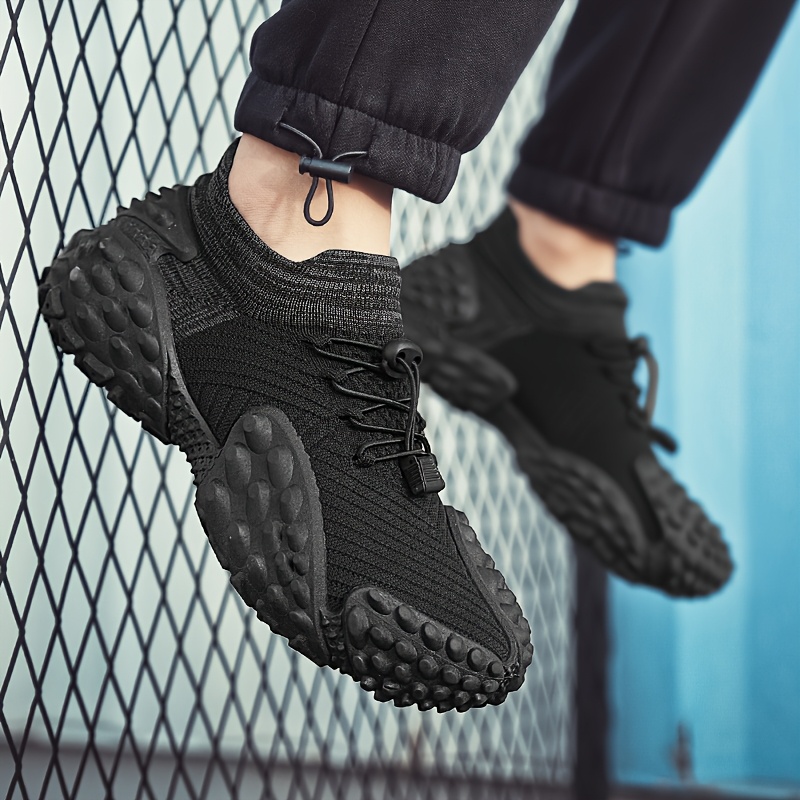 Summer New Men'S Breathable Fly Weave Shoes Outdoor Hiking Walking Shoes Slip-On Durable Durian Sole Casual Sports Shoes Low-Top Thick Casual Hiking Shoes Large Size Men'S Shoes