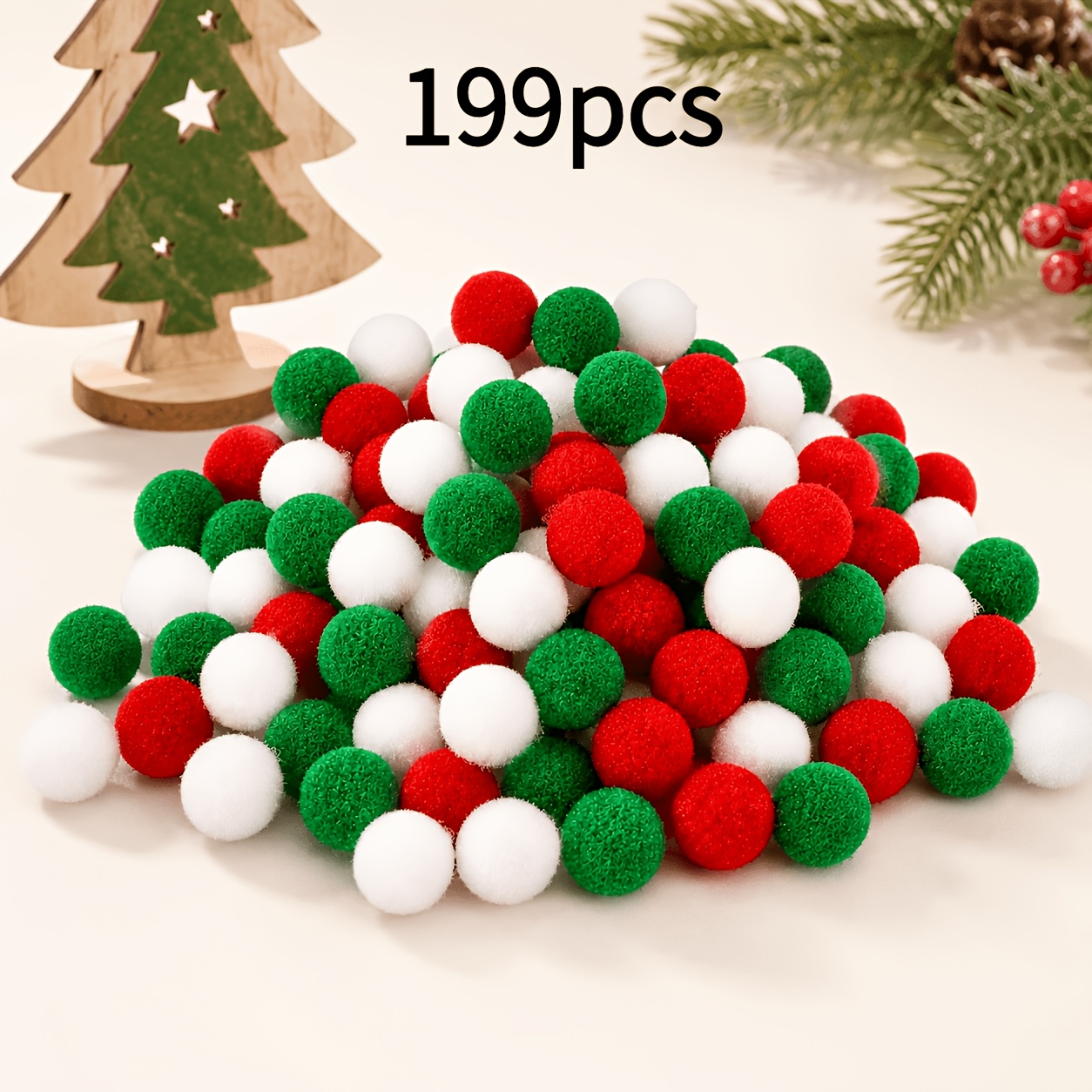 TEMU 199 Pompons de Noël en Peluche pour Bricolage, Petites Guirlandes et Décorations d'Arbre - Boules Douces et Moelleuses Rouges, Vertes, Blanches