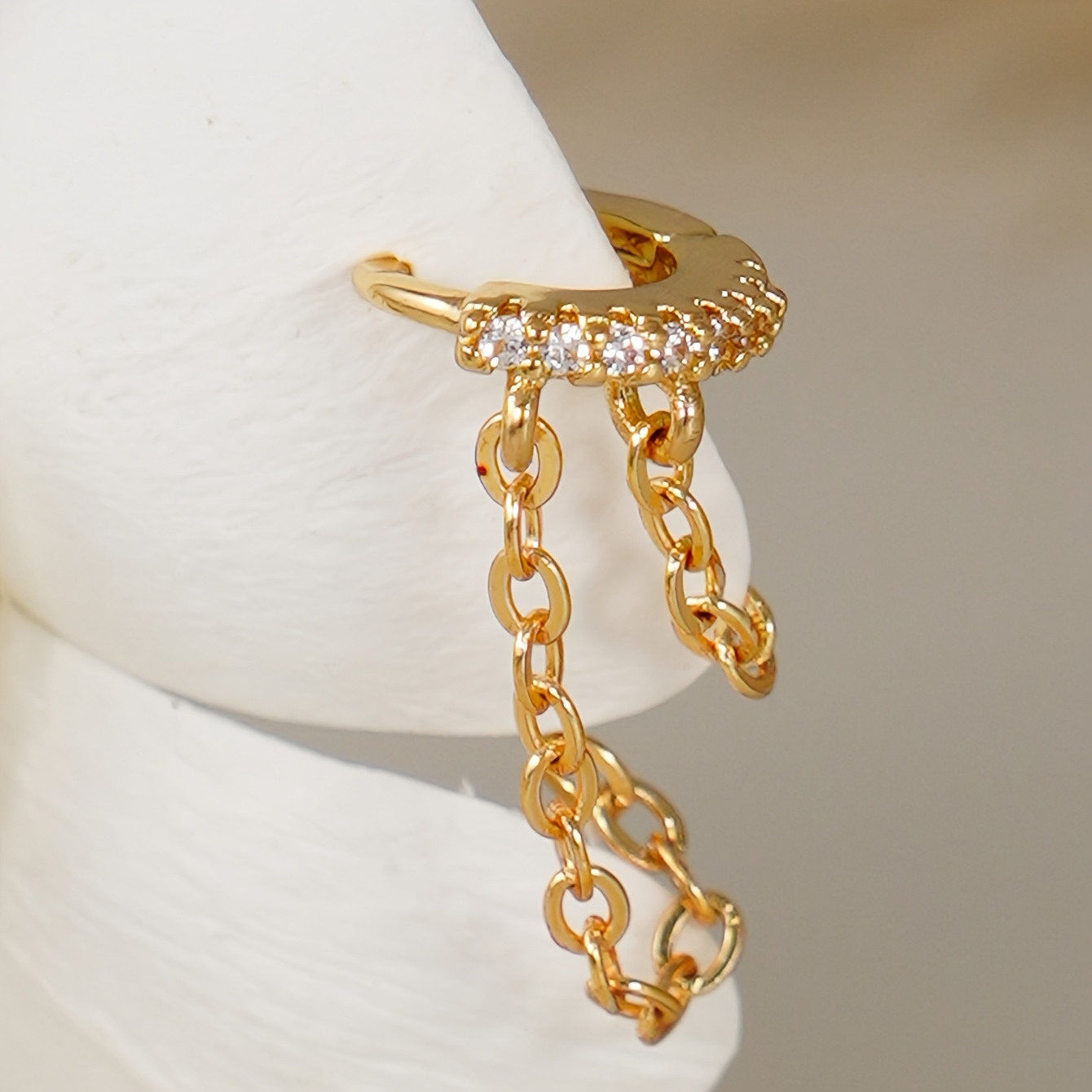 1pc Earring, Elegant Women's Synthetic Zirconia Inlaid Hoop With Tassel Design, Party Date Daily Jewelry, Valentine's Day Gift, Exquisite Mini Ear Jewelry