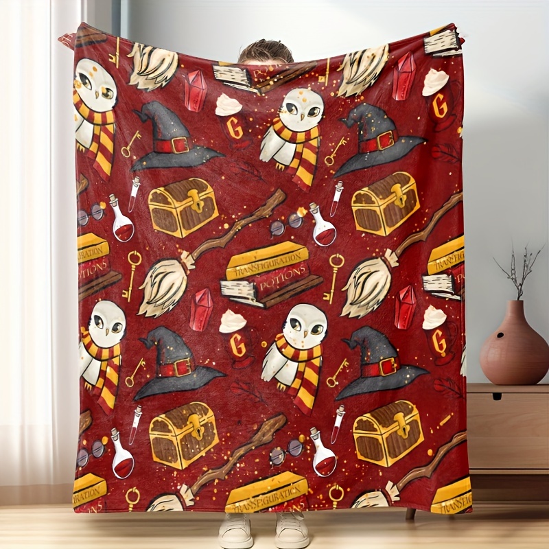

1pc Wizard Hat Print Owl Blanket, Nap Sofa Blanket, Office Bed Camping Blanket, Comfortable Soft Travel Blanket, Multifunctional Gift Blanket