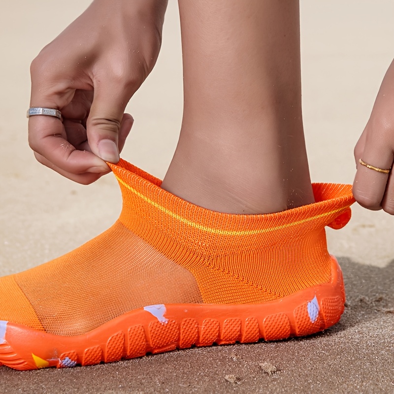 womens   solid color stretchy quick   shoes with breathable fabric upper and eva sole soft soled sneakers for indoor yoga and   suitable for swimming and water activities swim shoes