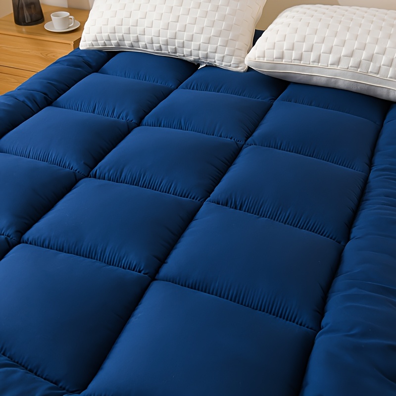1pc Luxury Mattress Topper, Instant Warmth for Winter Cold Protection, Ultra-Soft, Comfortable, and Thickened Thermal Pad with Four-Corner Straps, Three-Dimensional Quilted Mattress Protector. Skin-Friendly, Breathable, and Fluffy, the Top Choice