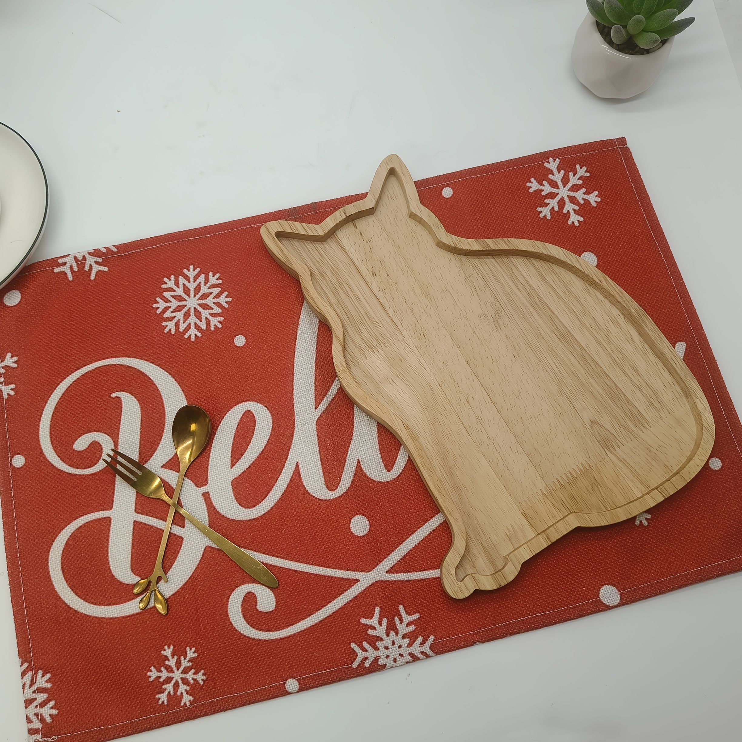 Image of Wooden Cat-shaped Tray, Home Desktop Decorative Tray, Holiday Party Dessert Snack Nut Fruit Dish, Non-food Contact