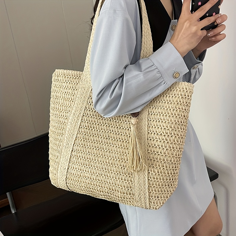 Neue gewebte Tasche aus Kunststroh im hell-reifen Stil mit Instagram-inspiriertem Design, minimalistische vielseitige gewebte Tasche für Strand, Meeresurlaub, Freizeitausflüge Frühling/Sommer,