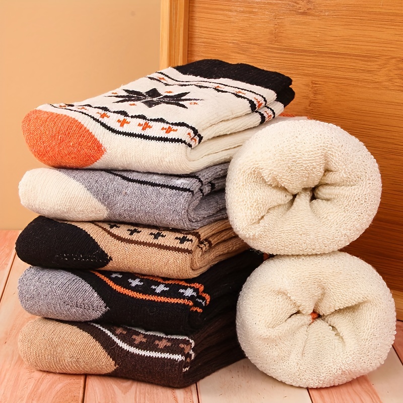 

5pcs Men's Thick Fleece-lined Warm Socks - Breathable, Moisture-wicking Mid-calf Crew For Winter Comfort