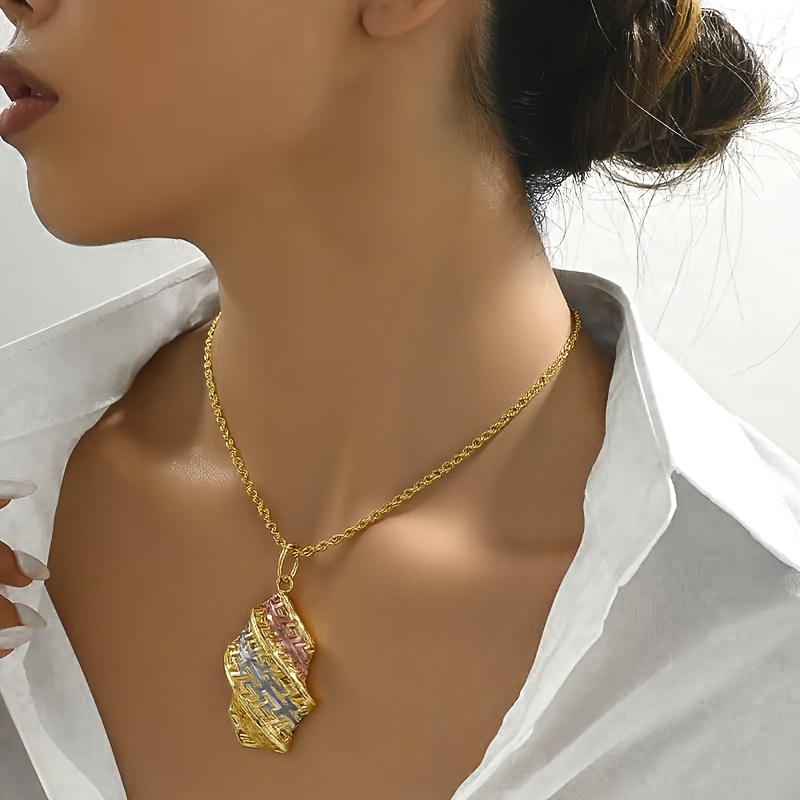 Elegant C Type Spring Earrings & Twisted Necklace Set