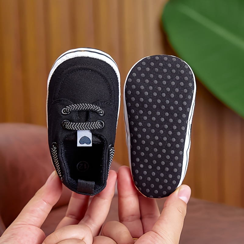 Casual Slip-On Canvas Footwear for Newborns 0-1 Year, Breathable First Walker Sneakers for Both Genders