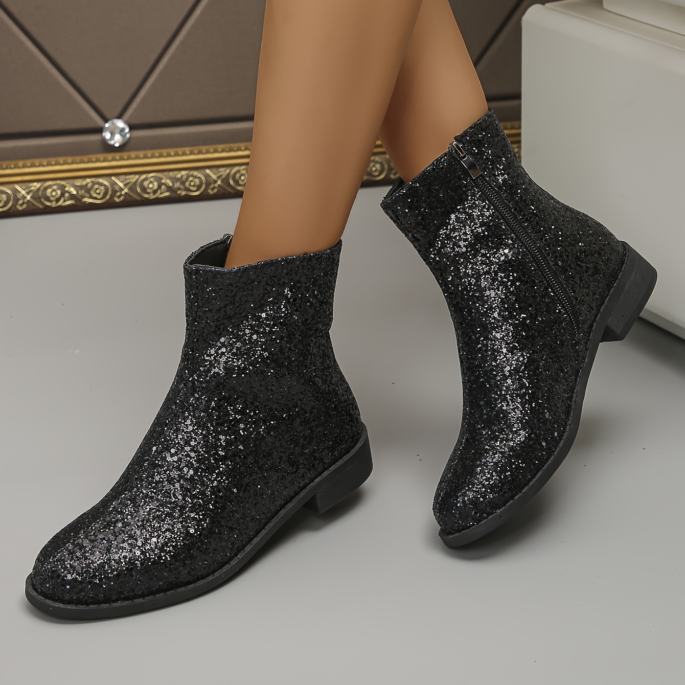 

Chic Women's Ankle Boots With Side Zipper - Comfortable Chunky Heel, Cover, , Short Boots