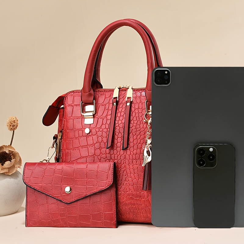 Elegant Black Tote Bag with Golden Hardware - Removable Strap, Zipper Closure, Polyester Lining, Stylish Tassel Detail, Perfect for Summer, Casual to Formal Events, Casual Tote Bag|Elegant Tote Bag|Durable Handle Bag