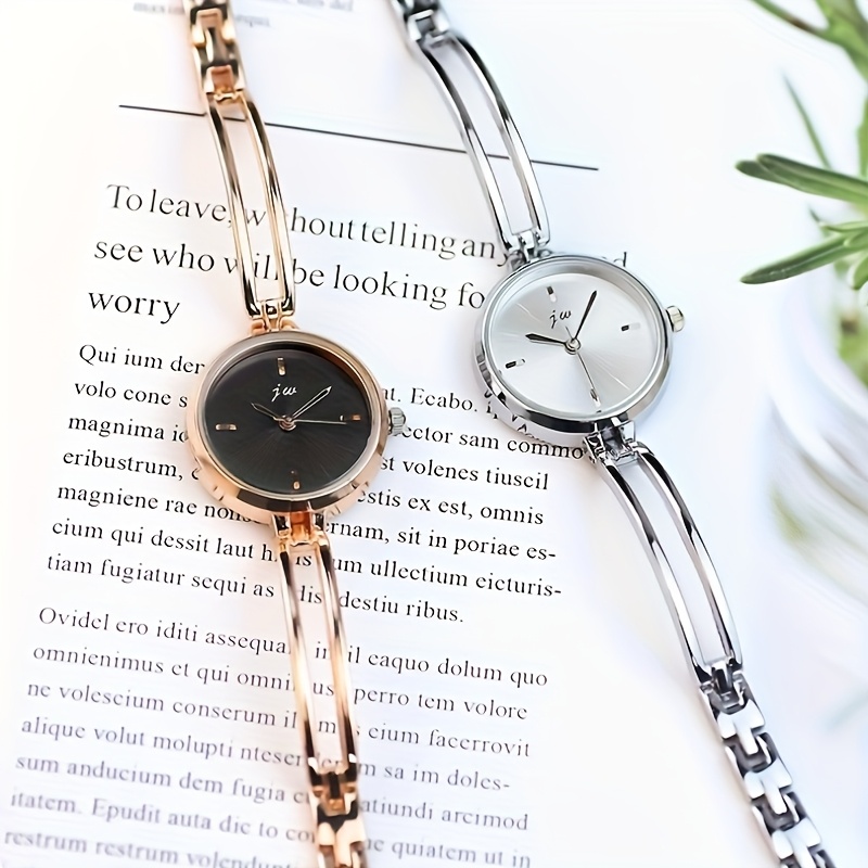 1pc Elegant Rose Golden Women's Quartz Watch with Rhinestone Accents, Vintage Style Alloy Bracelet, Round Dial, Perfect Holiday Gift for Her, Special Occasion Jewelry | Luxury Women's Watch | Zinc Alloy Bracelet