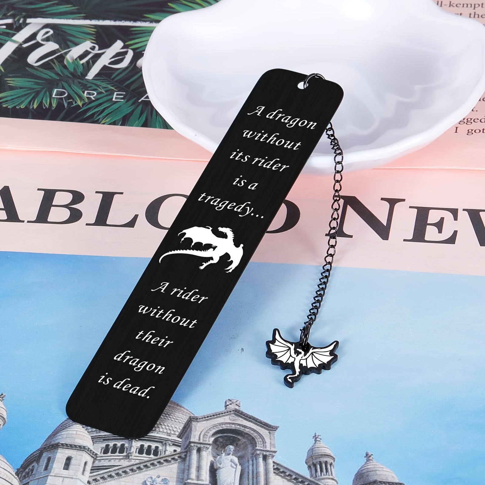 

Elegant Black Dragon Bookmark With Chain And Pendant - Perfect Gift For Book Lovers