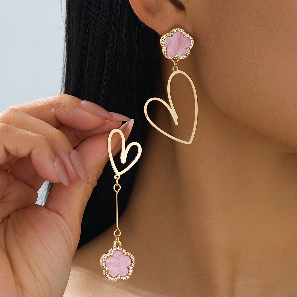 TEMU 1 Pair Of Fashionable Hanging Earrings For Women, Sweet Asymmetric Heart-shaped Sparkling Light, Pink Clover Pendant Earrings, Suitable For