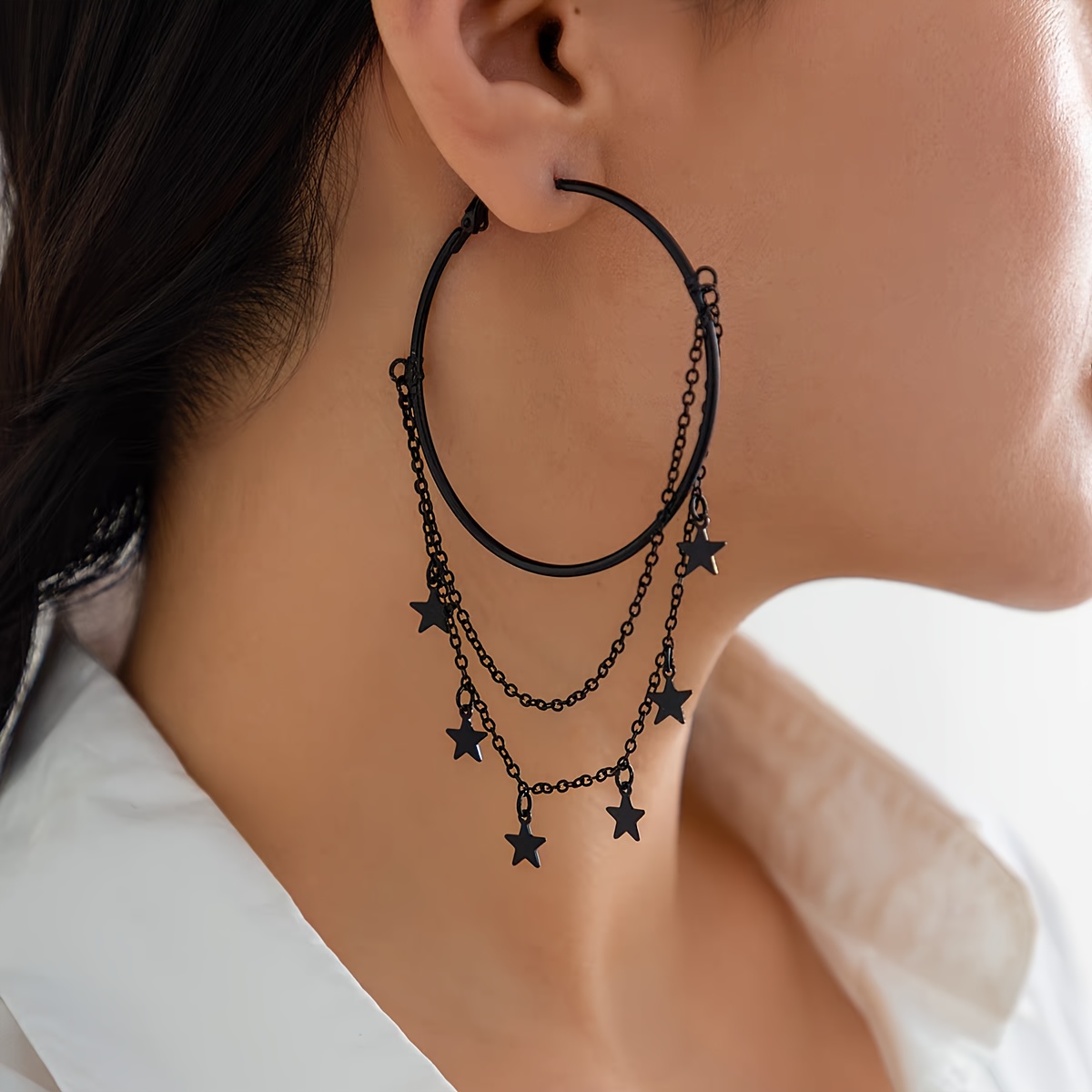 

Paire de Boucles d'Oreilles Créoles Étoile Noires Chic Style Punk pour Femmes - avec Tige en Fer, Design Multicouches, pour Tenue Décontractée, Bijoux Toute |Design Étoile |Épingles d'Oreilles en Fer