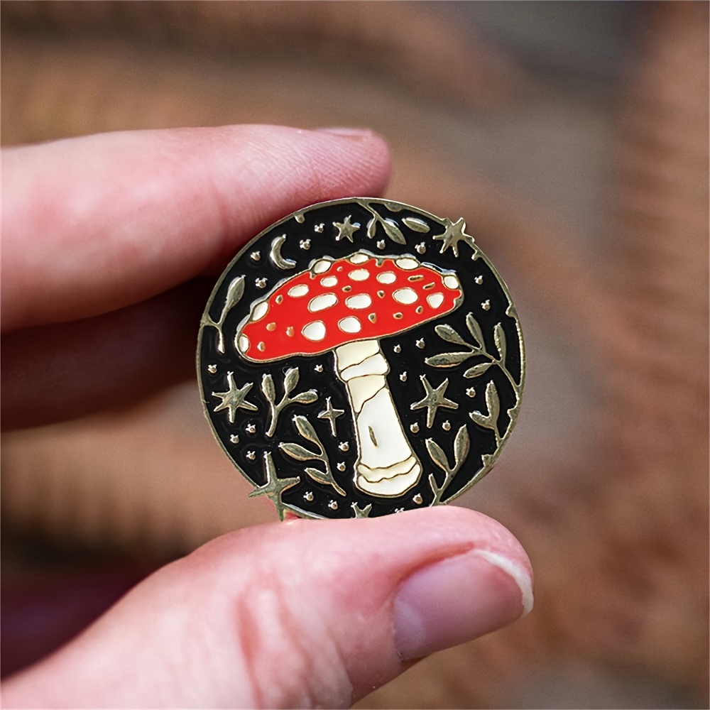 

1pc Retro Mushroom Brooch Pin, Alloy Lapel Pin For Clothing And Bag Decoration, , Ideal For Party Supplies And Jewelry Gift, Mushroom Decor