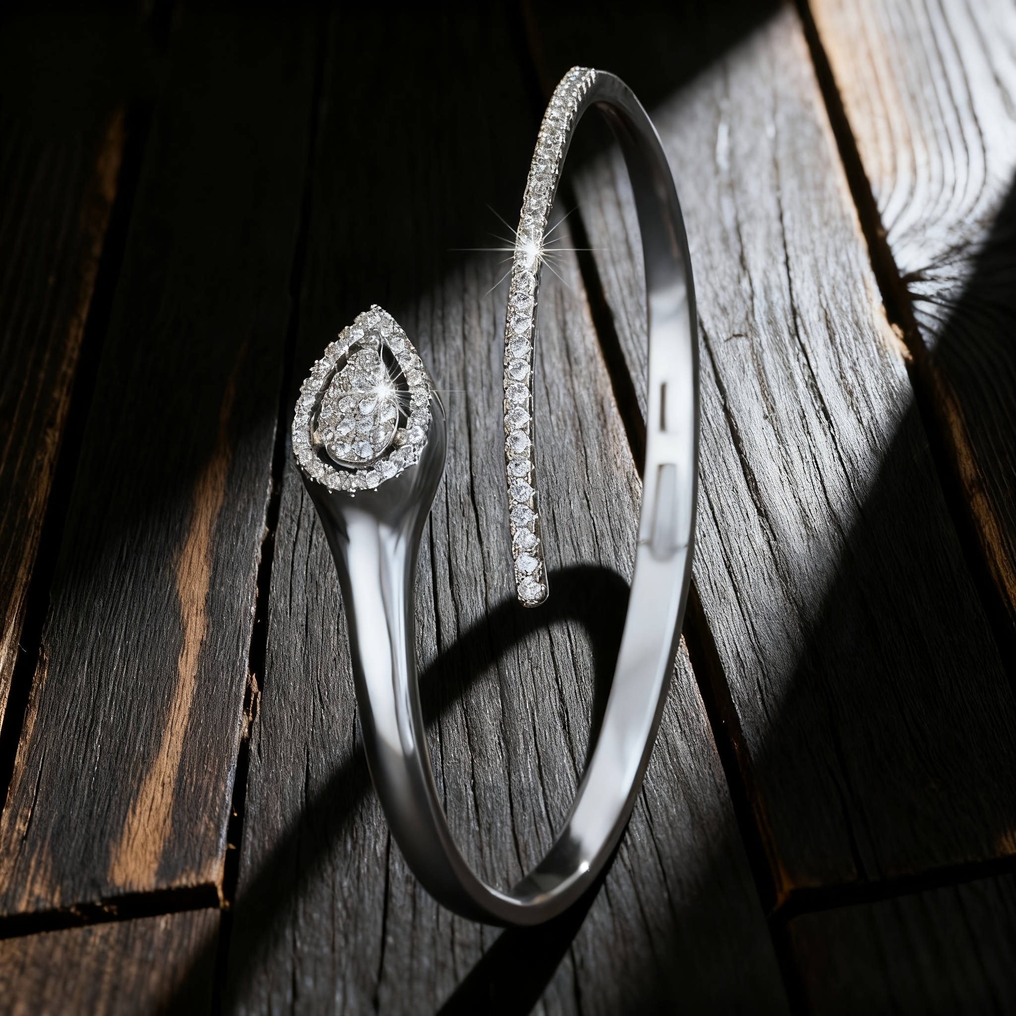 Women's Unique Sophisticated Open Bangle