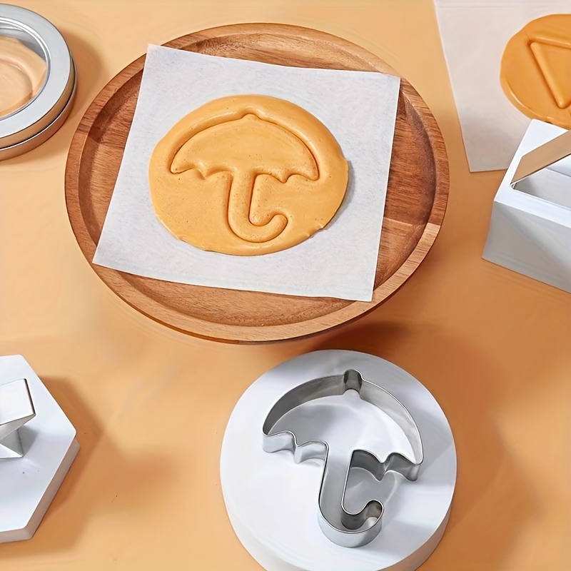 12pcs Stainless Steel Umbrella-Shaped Cookie Cutter, Similar to The Sugar Cookie Game Umbrella Mold, Baking Mold for Cookies.