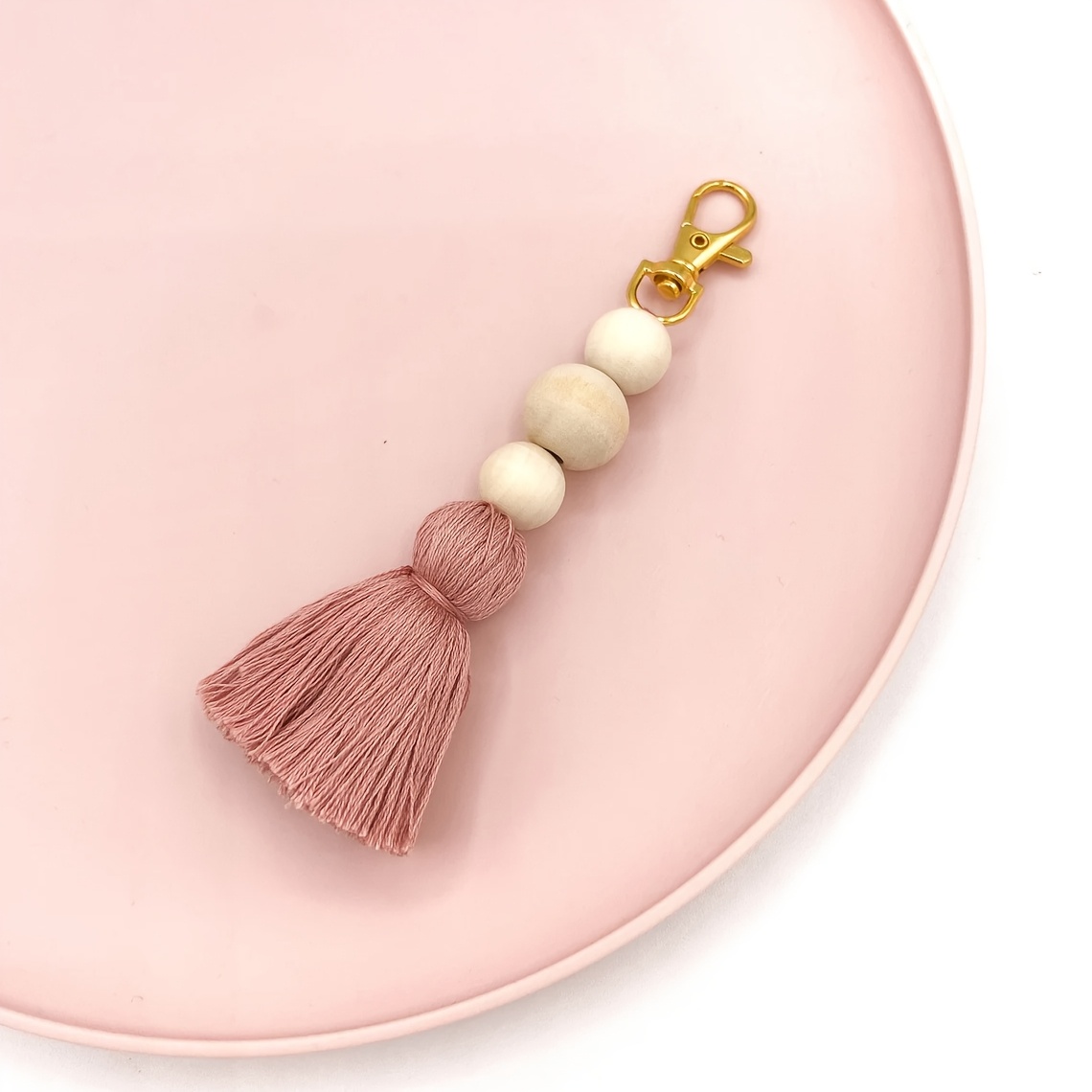 1pc Cute Fresh Colorful Tassel Keychain, Decorative Pendant For Women's Bags And Clothing