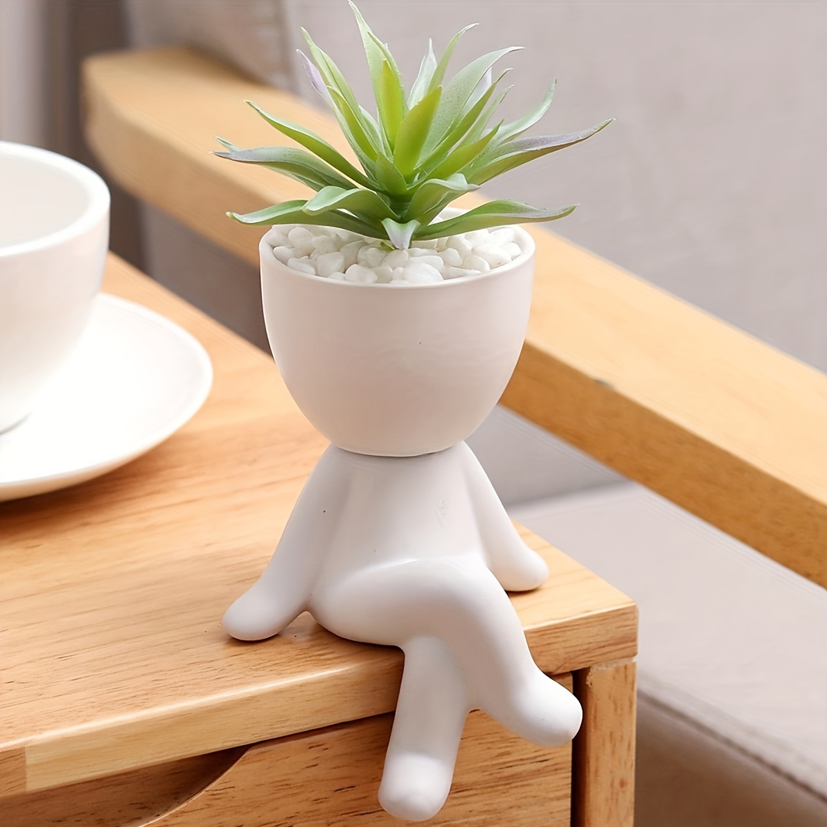 

1pc, Modern Resin Succulent Planter, Creative Desk Ornament, Minimalist Lazy Person Pot, Human Figure Desktop Vase, Office Decor 13.5cm Height