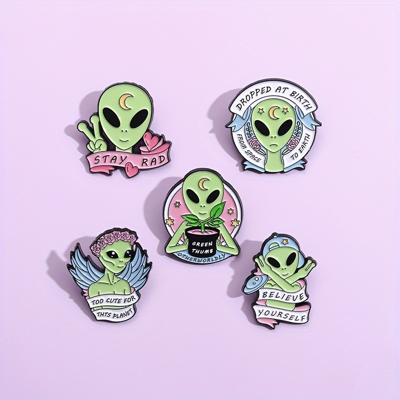 

5pcs Funny Cute Exaggerated Alien Enamel Pins, Cartoon Alien Pins Badges, Holiday Party Gift