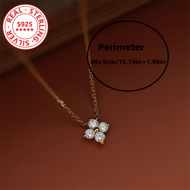 925 Pure Silvery Mini Four-Leaf Clover Flower Necklace for Women, High-End Fashion, Daily Versatile, Simple Clavicle Chain, Silvery Weight About 1.3g