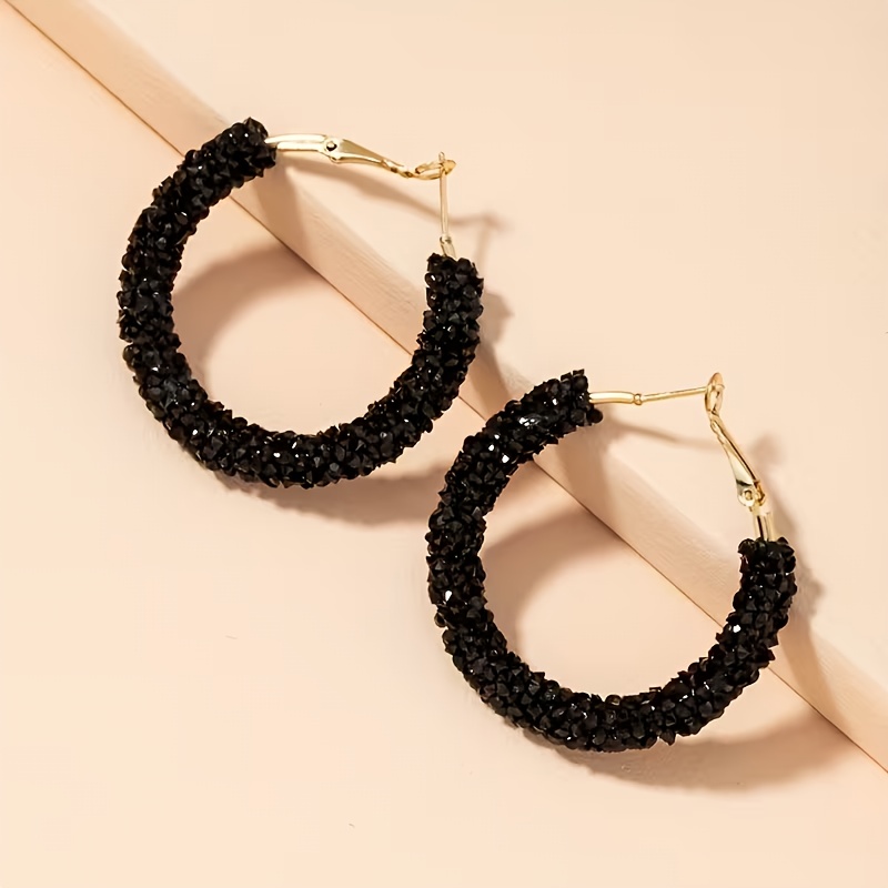 A Pair Of Trendy Internet-famous Large Hoop Earrings For Women, Fully Encrusted With, Elegant Circular Drop Earrings, Suitable For Holiday Gifts And Daily Commuting Wear