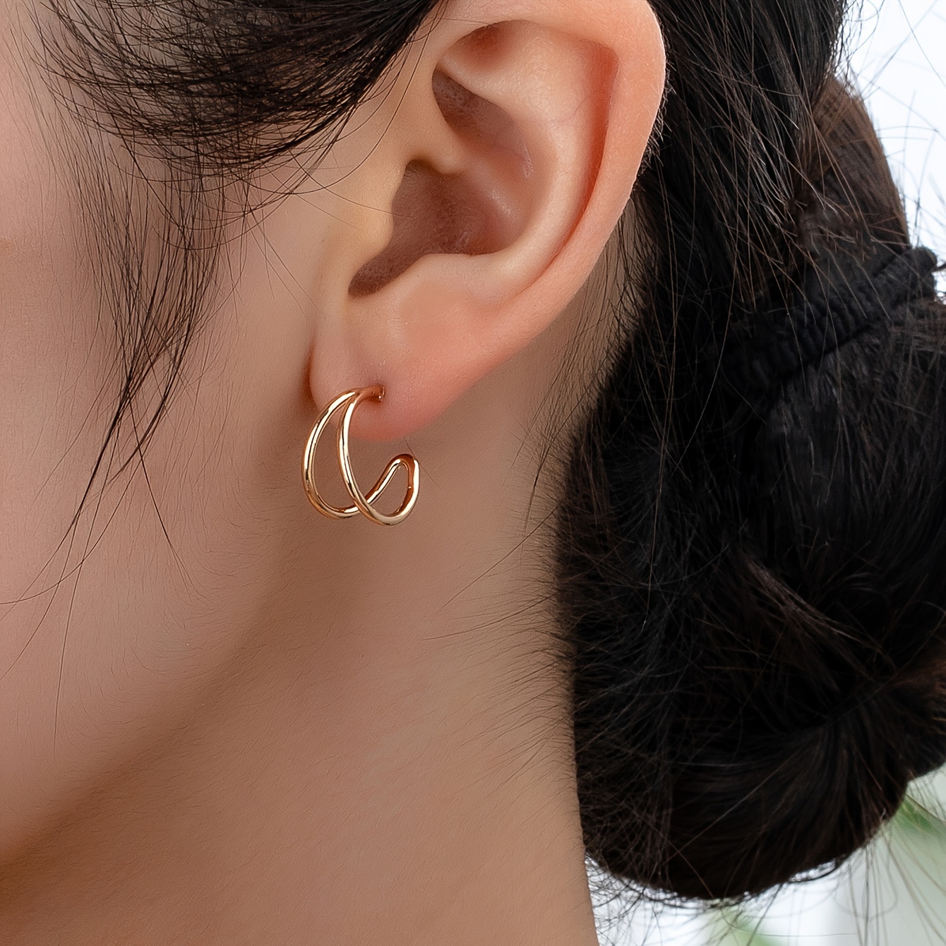 2pcs/set Low-key Glossy Metallic Hoop Earrings Suitable For Women' Wear And Holiday Gifts