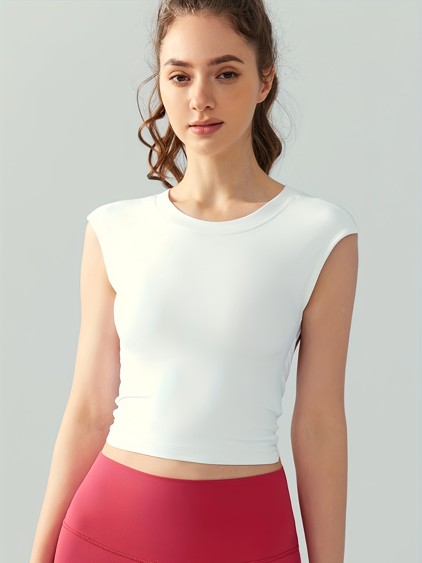 Women's Sexy Backless Yoga Top with Built-in Bra Cups Stretchy  Lightweight Workout Shirt, Breathable Machine-Washable Spring Summer  Activewear, Soli