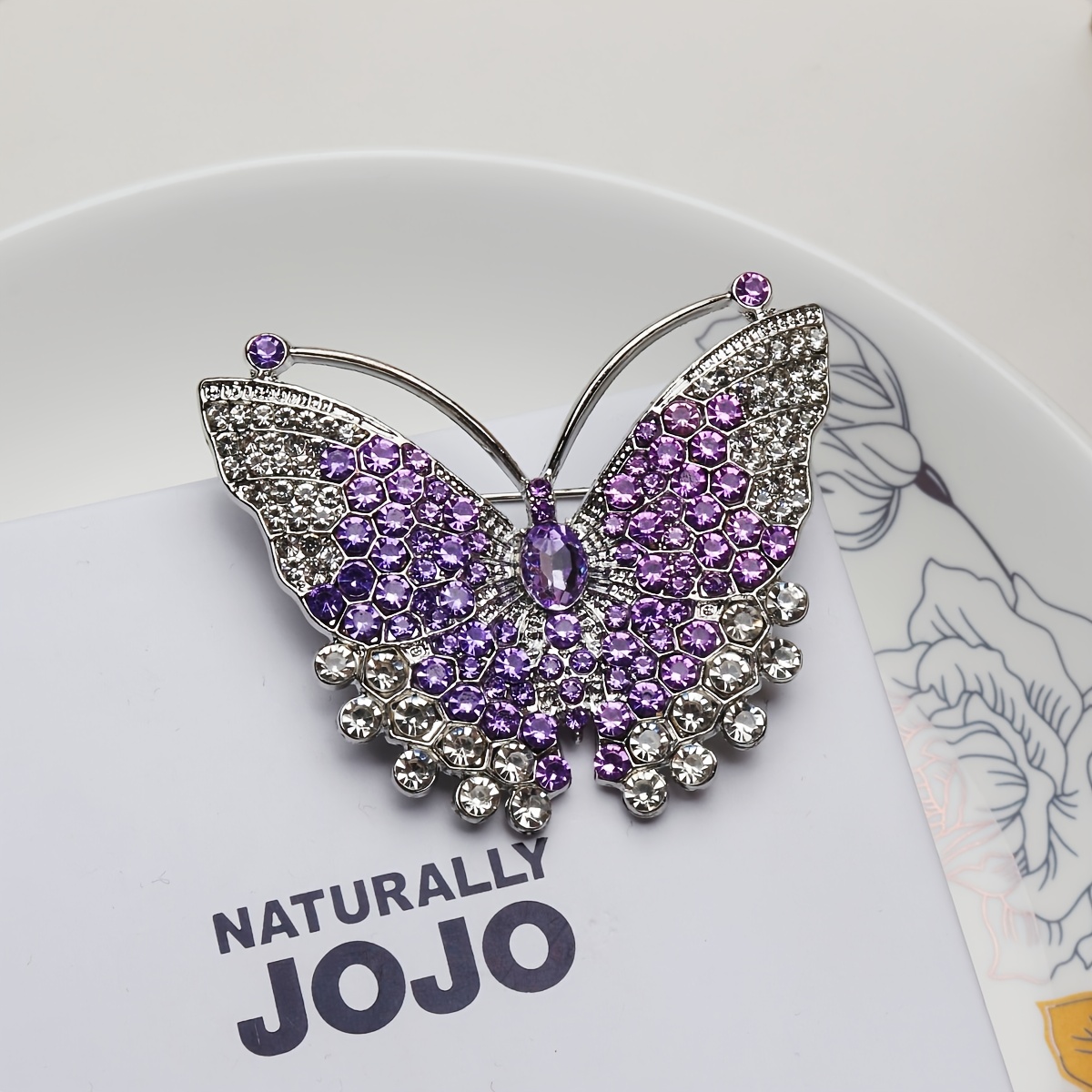 E-shop Super Elegante Schmetterlingsbrosche, Hochwertige Damenmode-Corsage, Vielseitiges Design-Pin für Kleidungsaccessoires