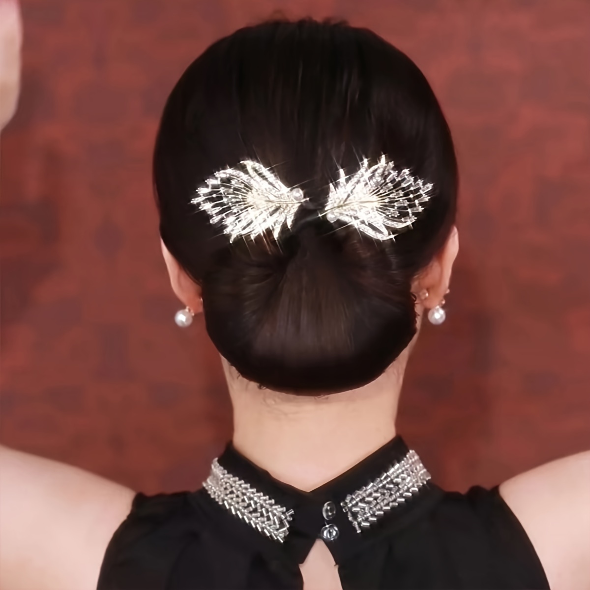 

Elegant Zinc Alloy Hairpin - Feather Shaped Hair Tray, Bun Shaping Hair Accessory, No Power Required, 1 Piece