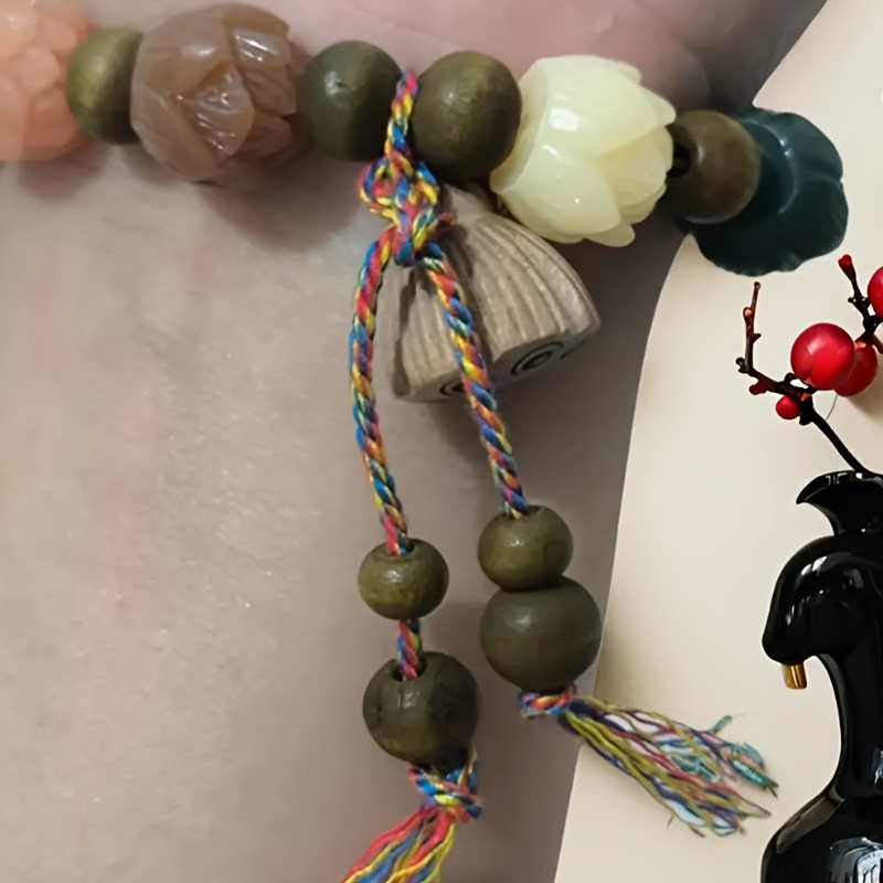 Chinese-style Lotus Shaped Lucky Necklace, Hand-Carved