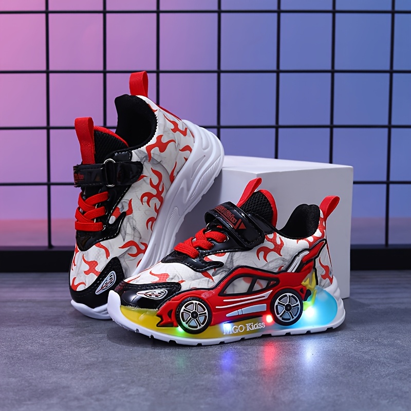 2025 Lente Nieuwe Stijl Verlichte Schoenen voor Jongens en Meisjes, Cartoon Hardloopschoenen met Verlichting, Geschikt voor Jongens van 1-6 jaar.