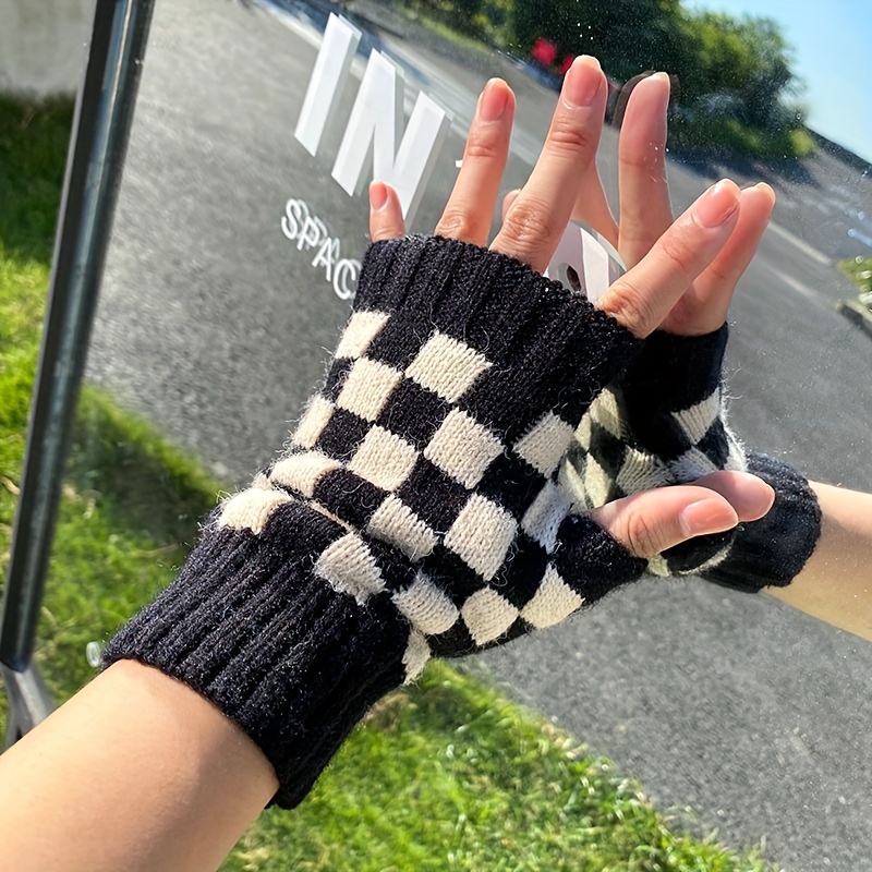 

Checkered Black And White Fingerless Gloves, Polyester Knit Fabric, Hand Wash Only, Fall/winter Unisex Half-finger Wrist Warmers