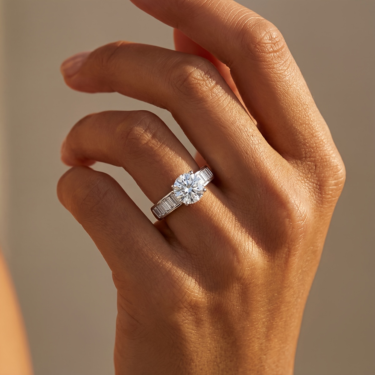Fashionable Geometric Design Luxury Women's Ring, Evening Accessory