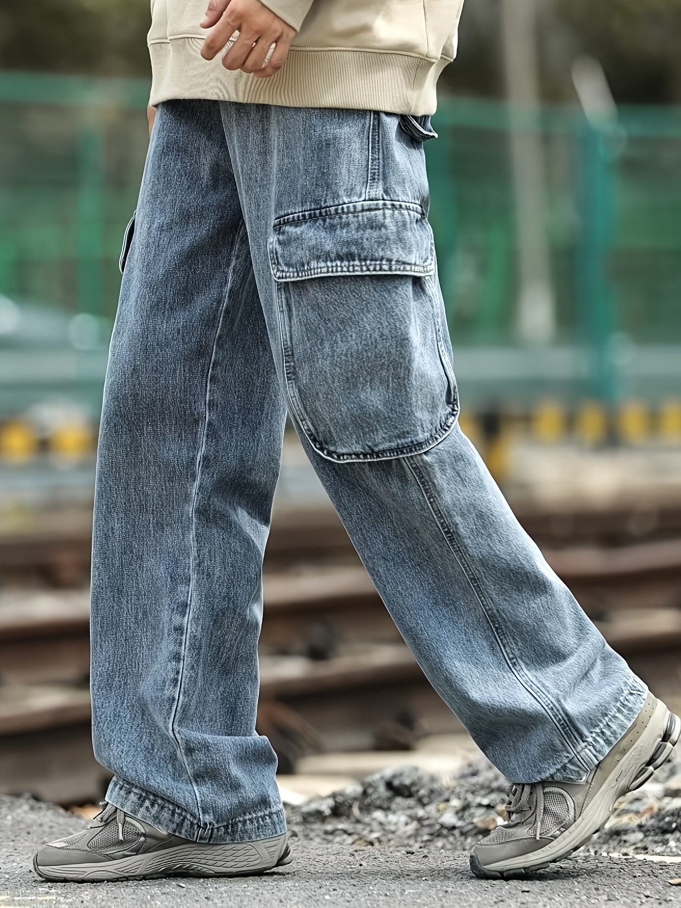 Hombres Jeans con bolsillo oblicuo de pierna ancha  Ropa cool para hombre, Pantalones  vaqueros hombre, Pantalon de mezclilla hombre