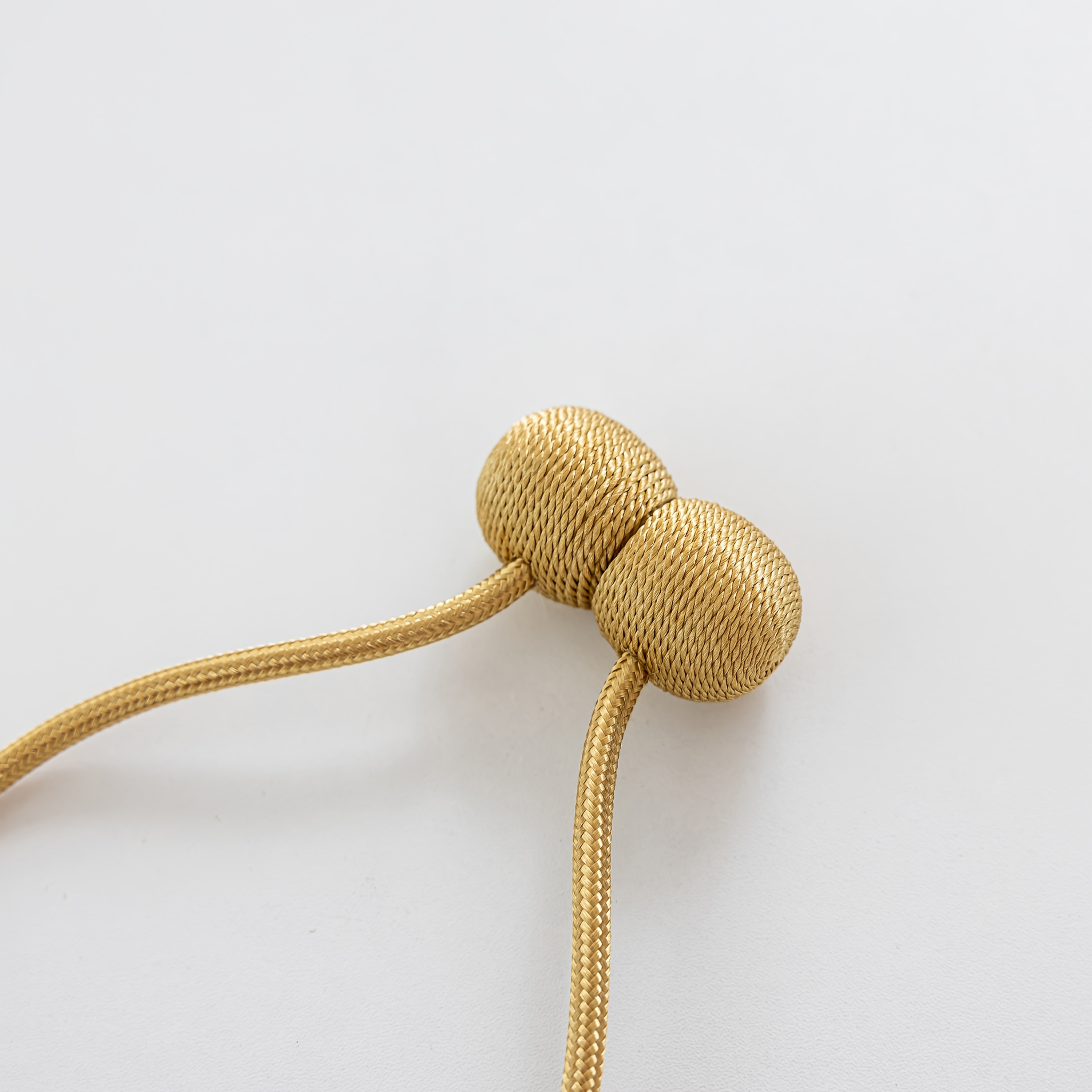 A Set of Two Modern Minimalist Magnetic Curtain Ties Is on, Featuring Thicker Twisted Ropes And Flexible Magnetic Ties. They Are Durable, Easy to Install, And Do Not Require Drilling, Making Them Perfect for Bedroom And Living Room Decor
