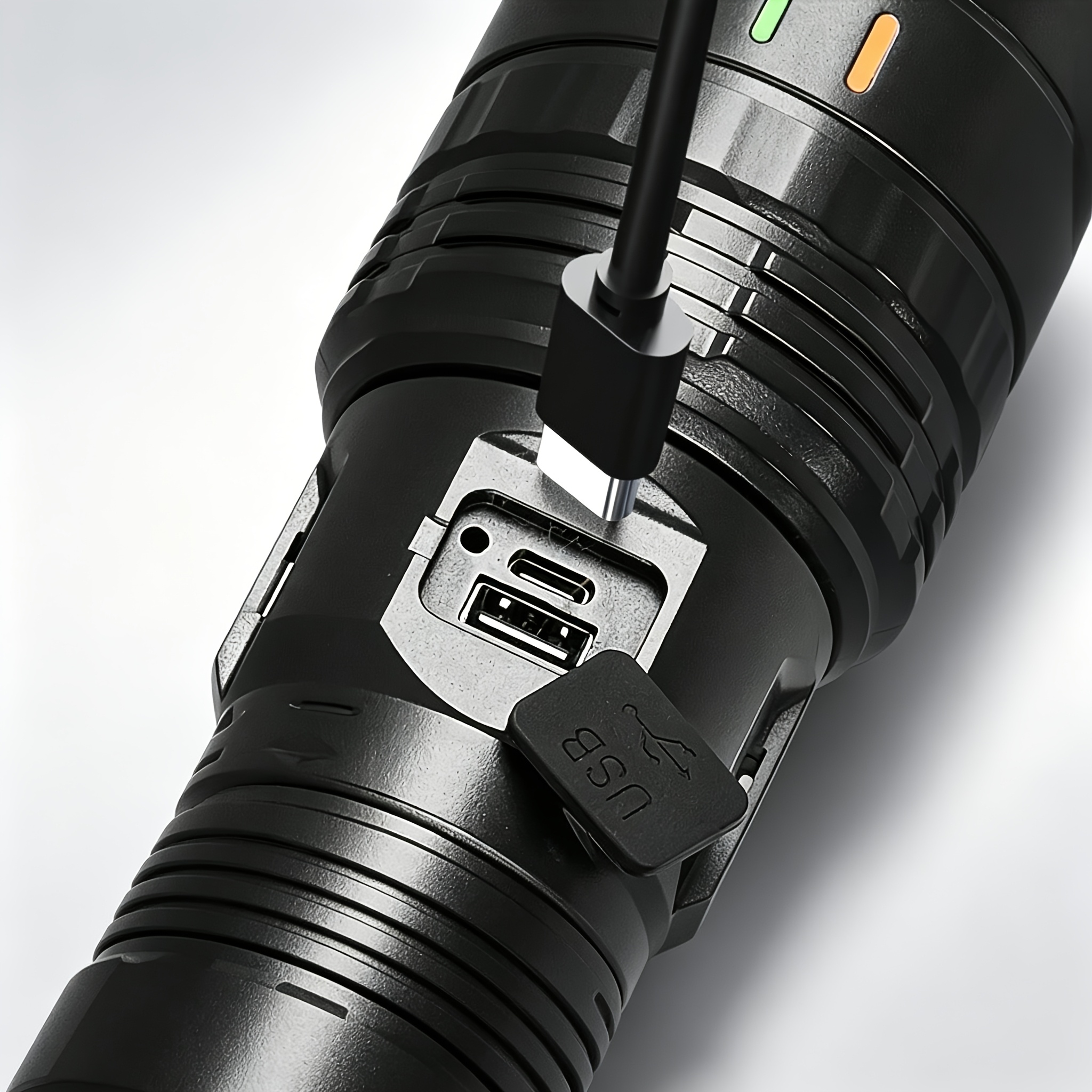 3000 High Lumens LED Rechargeable Flashlight with Zoomable Focus