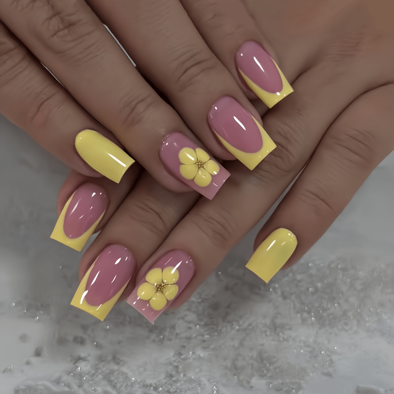 TEMU 24pcs Spring/summer Elegant Nude Yellow Flower Detachable Press-on Nails False Nails