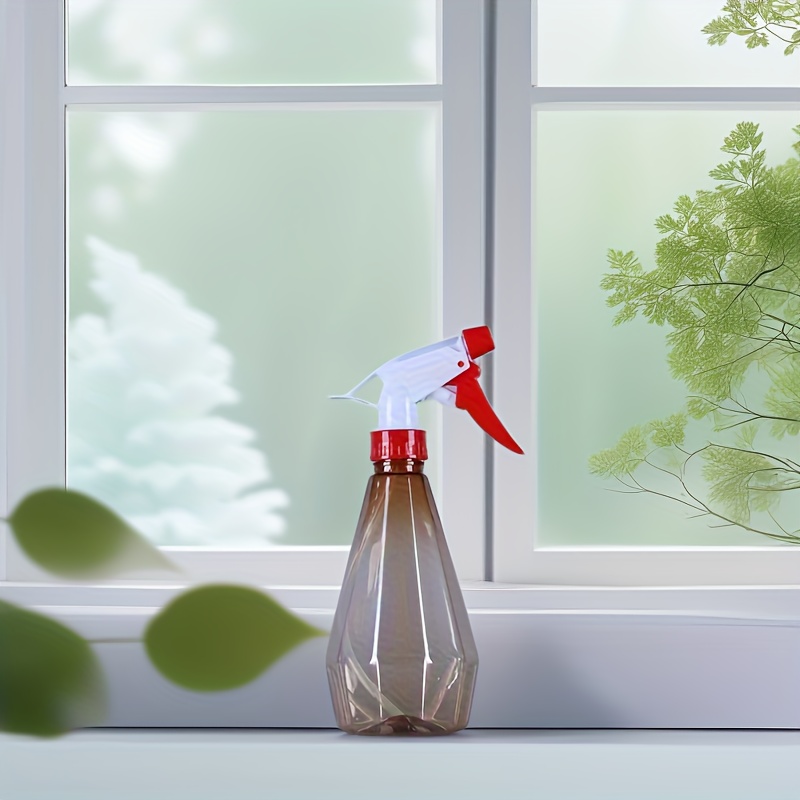 wholesale plastic spray bottles in random colors featuring a gourd shape suitable for home use as hand press spray bottles for watering plants Product details 2