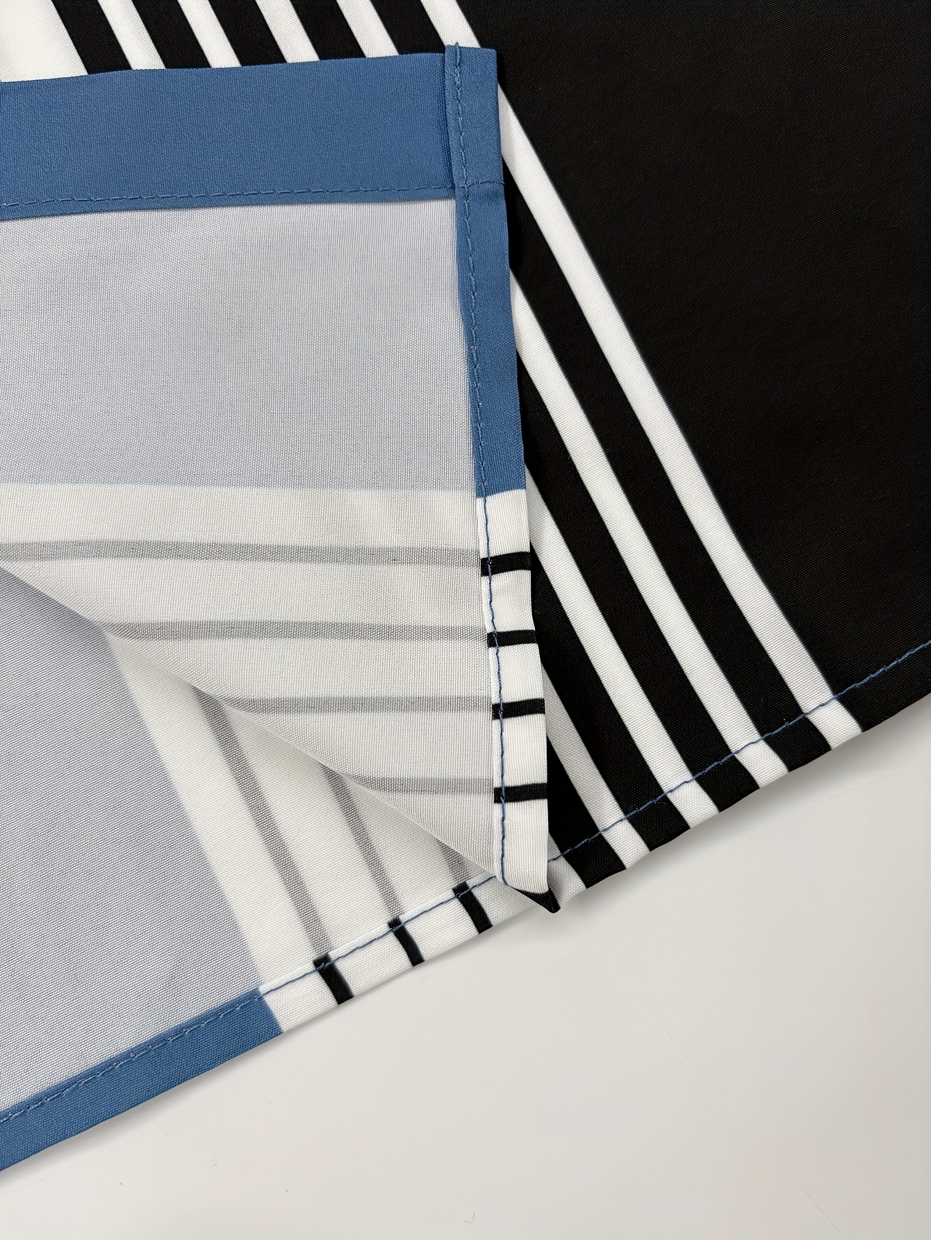 European and American Men's fashion stripe pattern print design button- short-sleeved shirt top and casual trousers matching suit, fashionable street street, seaside casual vacation short-sleeved shirt set