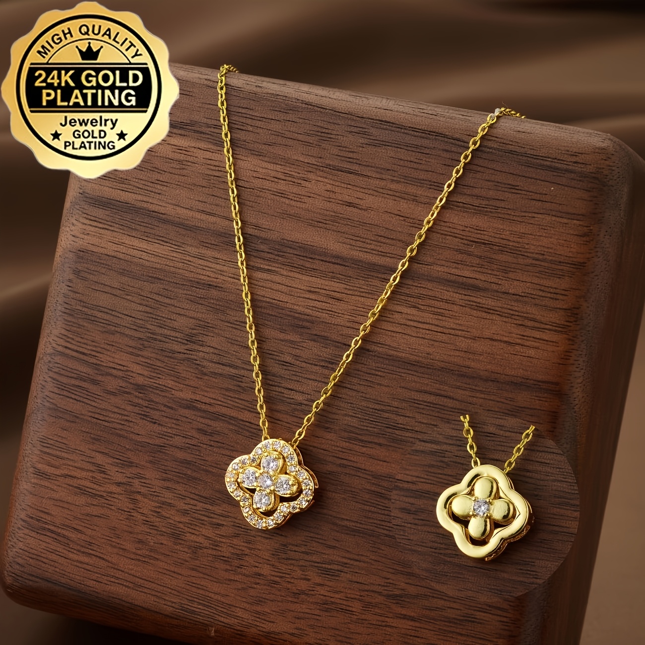 TEMU A Steel Necklace Plated With, Featuring A Clover And A Detachable Flower. Its Versatile Design Makes It Perfect As A Collarbone Accessory