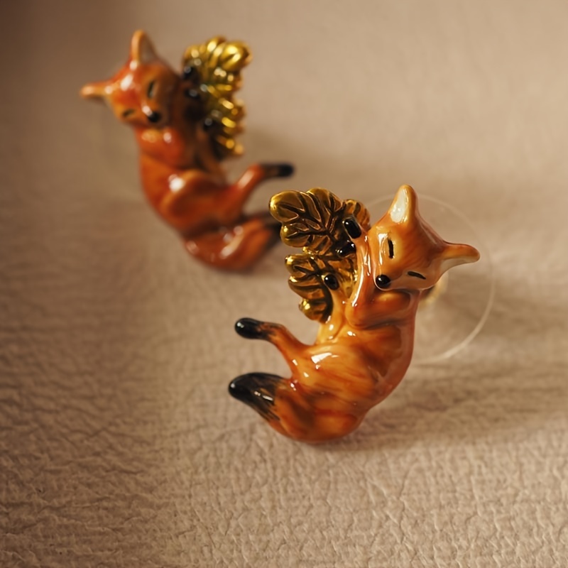 

1 Pair Of European And American Style Retro Fox Animal Shaped Earrings Suitable For Women's Jewelry