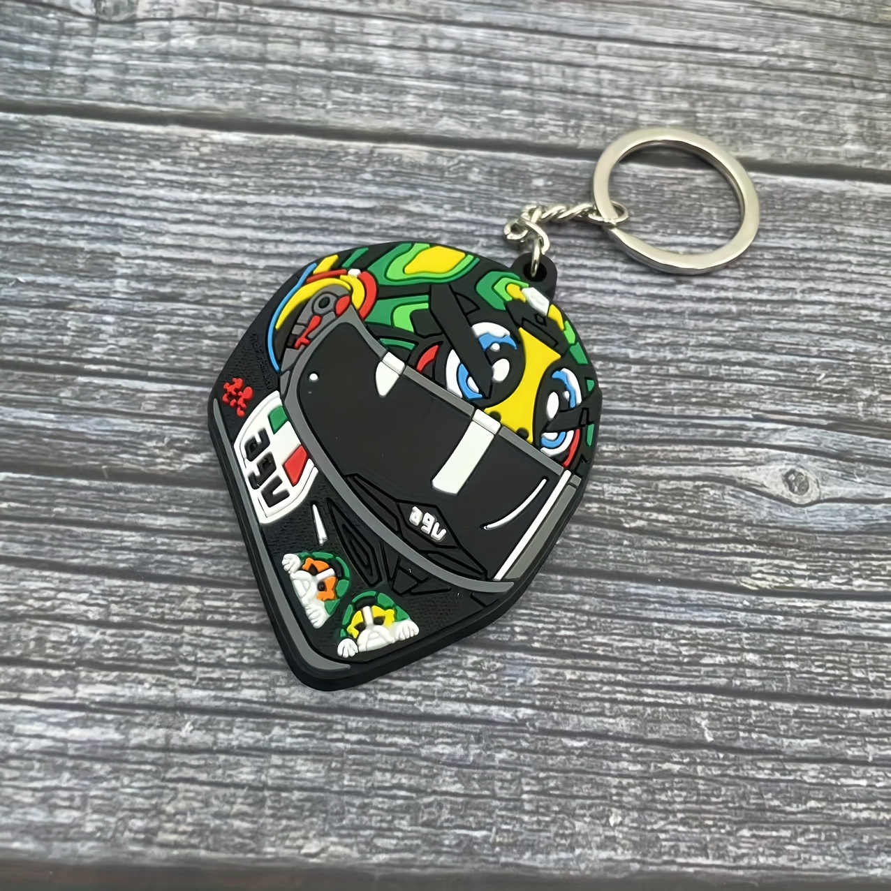 E-shop Lustiger Schlüsselanhänger mit großen Augen im Helm-Stil, Motorrad, , Automobil, Gedenk-Schlüsselanhänger, geeignet für Rucksackdekoration,
