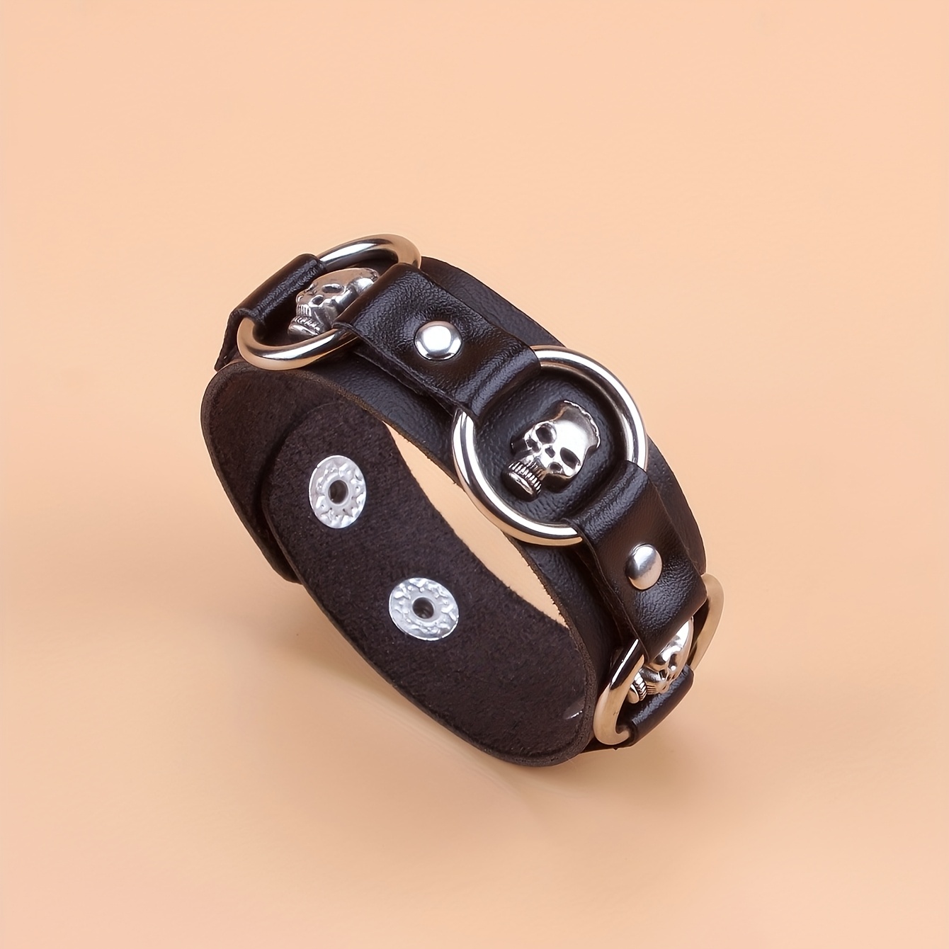 TEMU Bracelet 1 pièce style punk en PU avec embellissement en métal noire, fermeture réglable à double boucle, coupe unisexe, adapté aux tenues