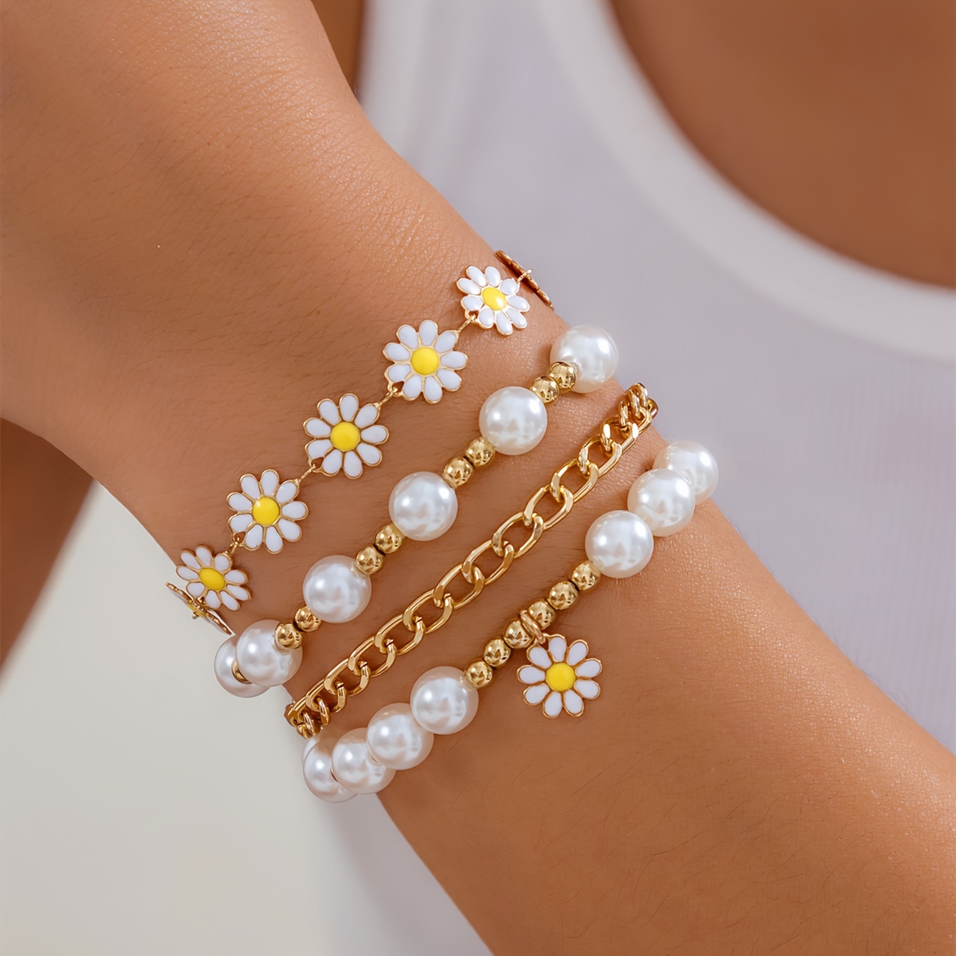 

4 Pcs Set Of Tiny Daisy Pendant Bracelet Alloy Jewelry With Vintage Bohemian Style Summer Hand Chain