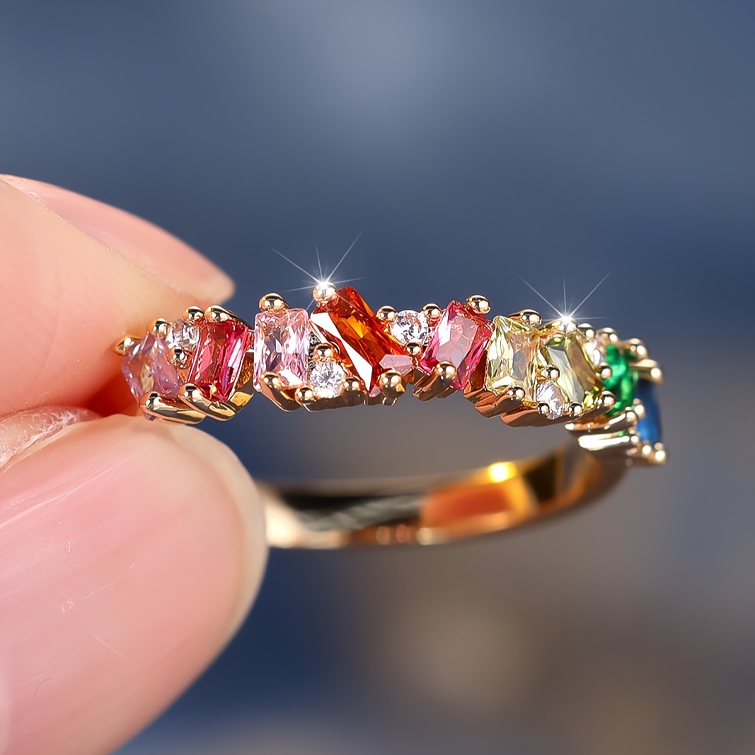 Fashionable and Luxurious Rainbow Synthetic Zirconia Ring for Elegant Women's Daily Wear