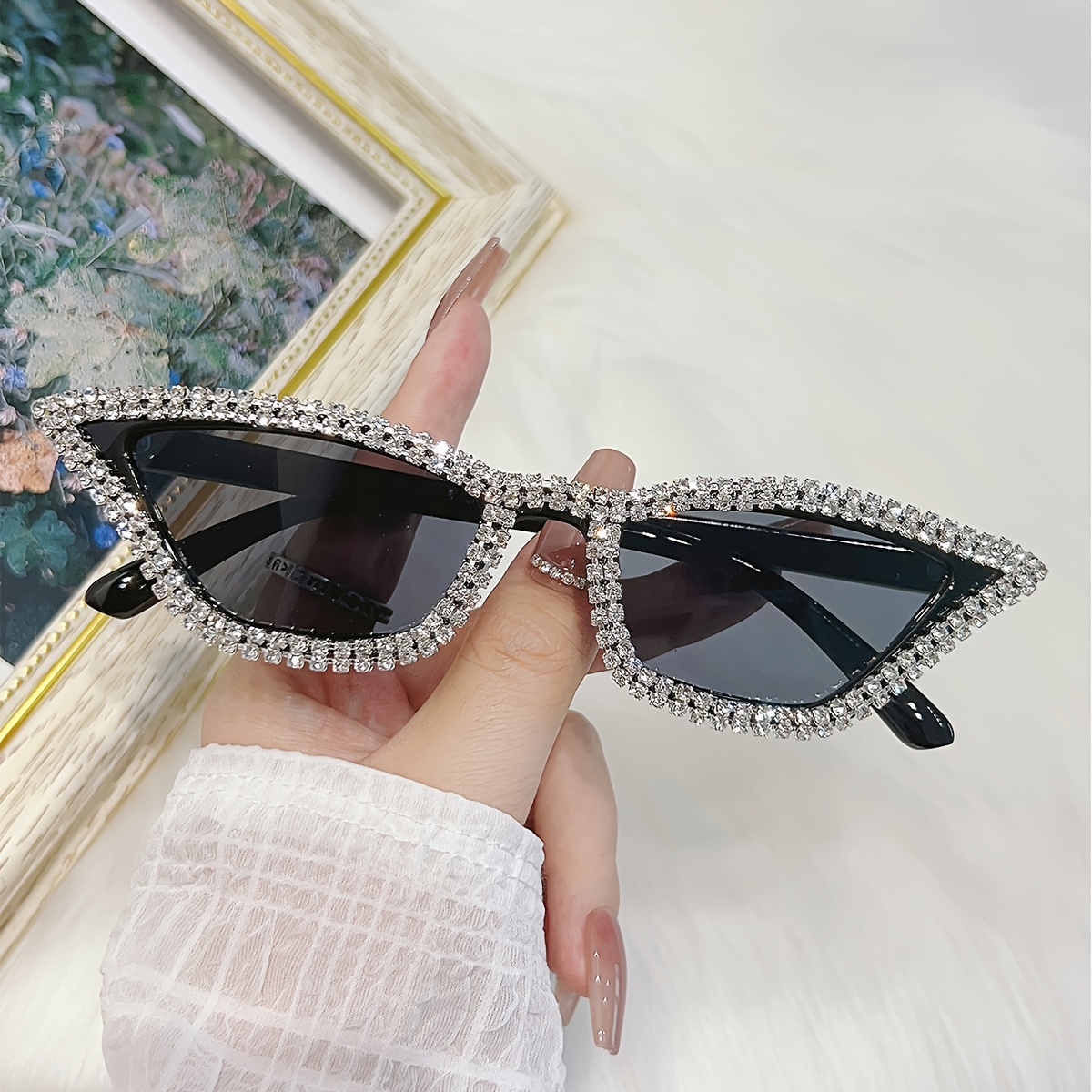 

1pc Lunettes de Mode Rétro Œil de Chat Inspirées des Années 2000 avec Accents de Strass Scintillants, Verres Anti-Éblouissement AC - Monture Triangle Élégante, Parfaites pour la Mode & le Golf