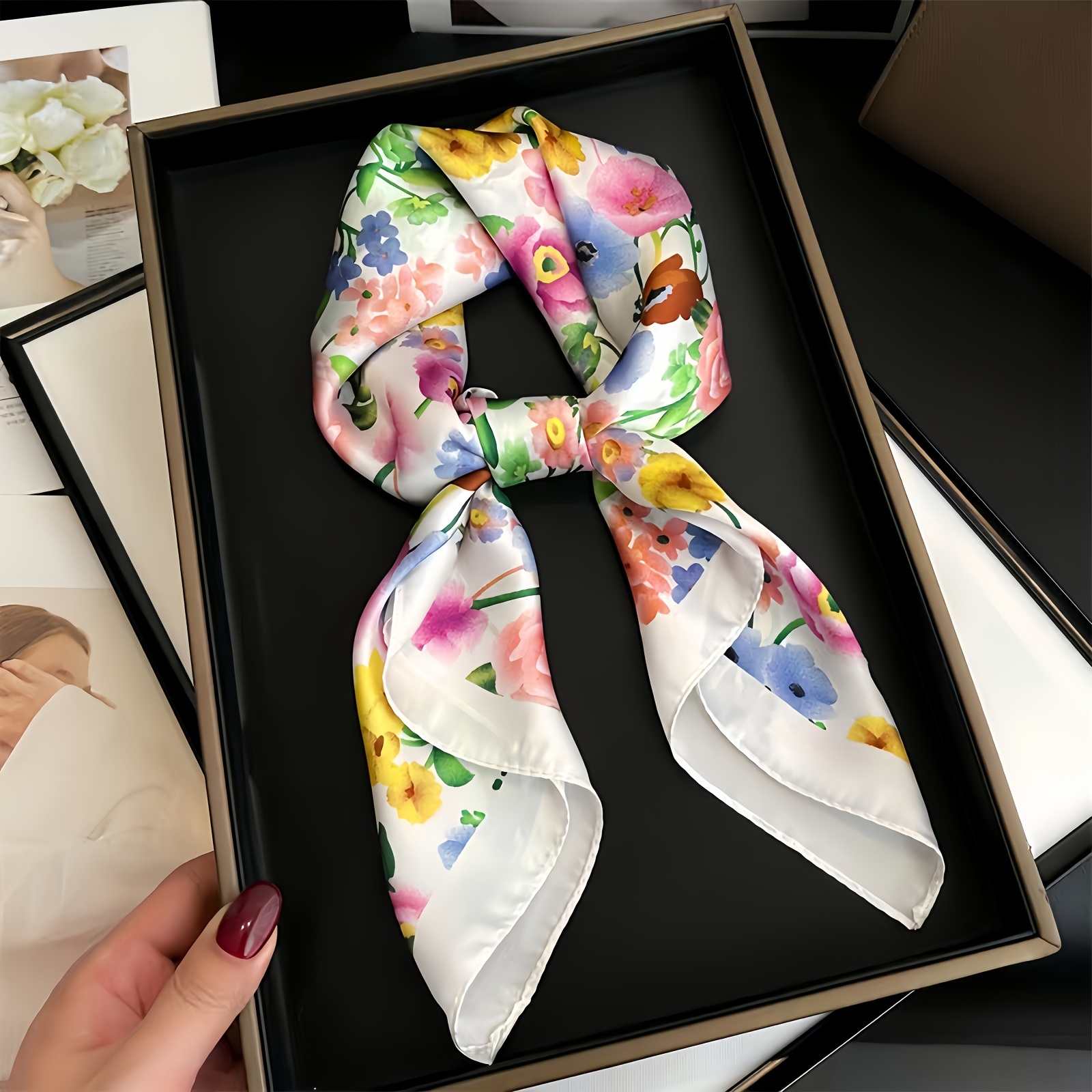 

27.5" Elegant Floral Print Satin Square Scarf For Women – Soft, Lightweight, And Versatile Fashion Accessory For Evening , Hair Scarf